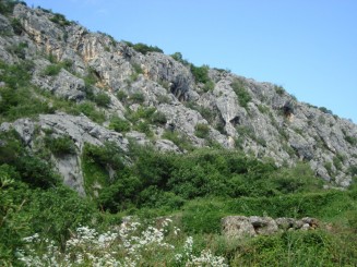 Croatia - Staţiunea Omis şi rafting în canionul râului Cetina.