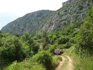 Croatia - Staţiunea Omis şi rafting în canionul râului Cetina.