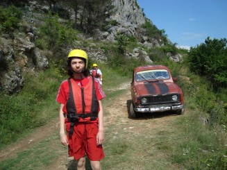 Croatia - Staţiunea Omis şi rafting în canionul râului Cetina.