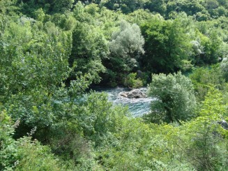 Croatia - Staţiunea Omis şi rafting în canionul râului Cetina.