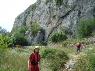 Croatia - Staţiunea Omis şi rafting în canionul râului Cetina.