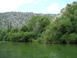 Croatia - Staţiunea Omis şi rafting în canionul râului Cetina.