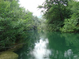Croatia - Staţiunea Omis şi rafting în canionul râului Cetina.