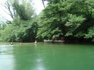 Croatia - Staţiunea Omis şi rafting în canionul râului Cetina.