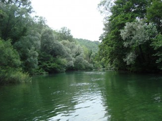 Croatia - Staţiunea Omis şi rafting în canionul râului Cetina.