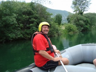 Croatia - Staţiunea Omis şi rafting în canionul râului Cetina.