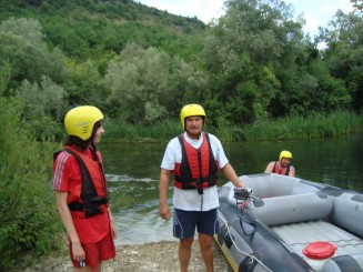 Croatia - Staţiunea Omis şi rafting în canionul râului Cetina.