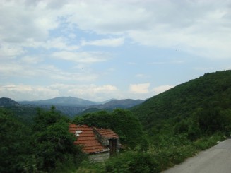 Croatia - Staţiunea Omis şi rafting în canionul râului Cetina.