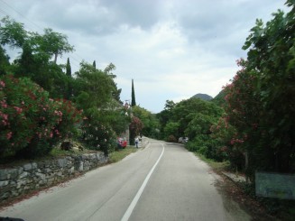 Croatia - Staţiunea Omis şi rafting în canionul râului Cetina.