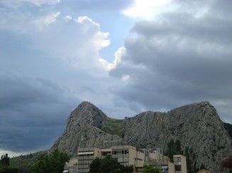 Croatia - Staţiunea Omis şi rafting în canionul râului Cetina.