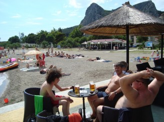 Croatia - Staţiunea Omis şi rafting în canionul râului Cetina.