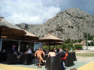 Croatia - Staţiunea Omis şi rafting în canionul râului Cetina.