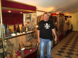 Yalta - Castelul Masandra si Cramele Masandra