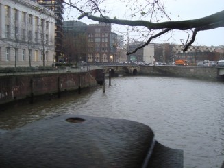 Frig si ploaie la Hamburg