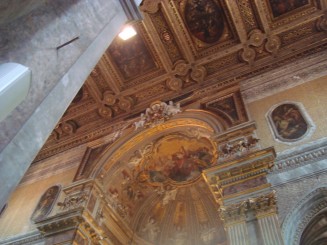 Napoli - Un giuvaer sub munti de gunoaie.