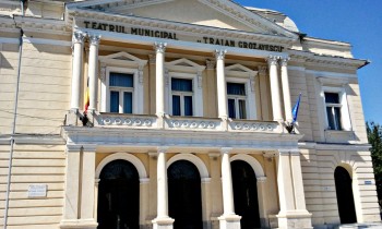 Teatrul municipal Traian Grozavescu Lugoj