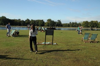 Kensington Gardens - sezlongurile care pot fi inchiriate in toate parcurile regale
