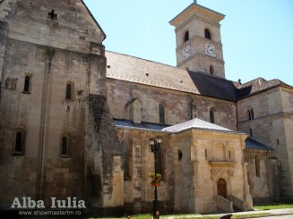 Cetatea Alba renovata/in renovare