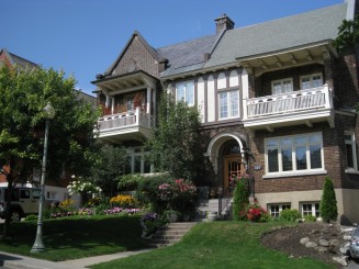 Montreal, cateva casute ...