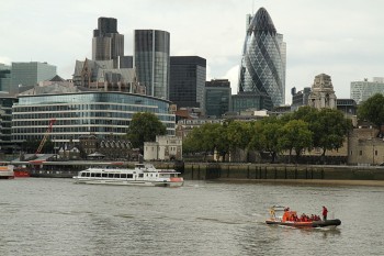 Panorama catre zona City