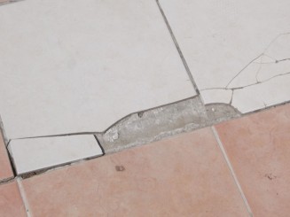 Gresia de la piscina