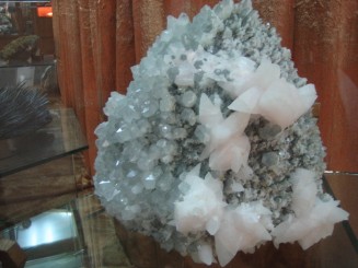 Muzeul de mineralogie