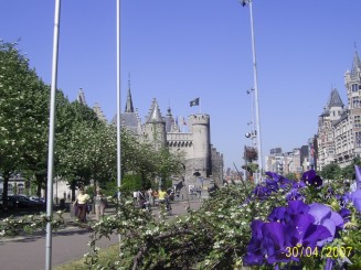 Castelul medieval Het Steen6-6-6