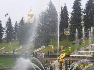 Castelul Petergof ( Petrodvoret) -Rusia