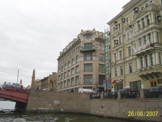 Cu barca pe Neva - St Petersburg