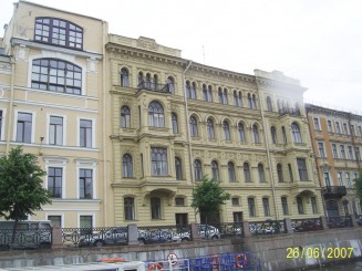 Cu barca pe Neva - St Petersburg