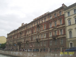 Cu barca pe Neva - St Petersburg