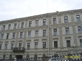 Cu barca pe Neva - St Petersburg