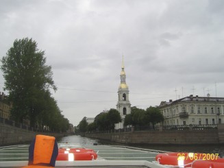 Cu barca pe Neva - St Petersburg