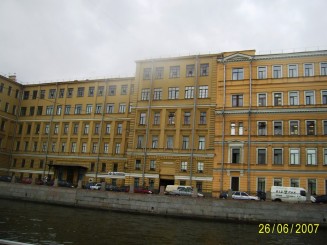 Cu barca pe Neva - St Petersburg