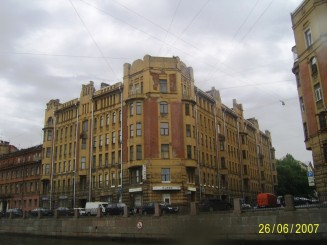 Cu barca pe Neva - St Petersburg