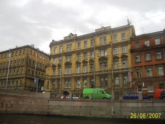 Cu barca pe Neva - St Petersburg