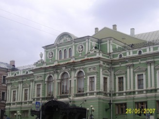 Cu barca pe Neva - St Petersburg