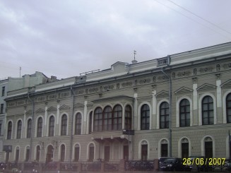 Cu barca pe Neva - St Petersburg