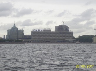 Cu barca pe Neva - St Petersburg