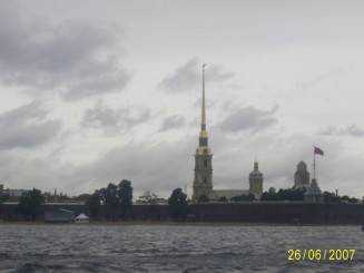 Cu barca pe Neva - St Petersburg