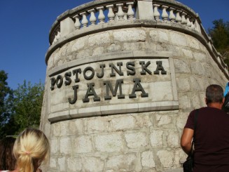 Inegalabila pestera Postojnska