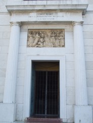 intrarea in biserica Sf. Petre