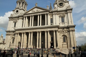 Catedrala St. Paul - vedere dinspre intrare (vest)