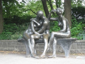 ``Banca amorezilor``, se afla in Gradina Botanica