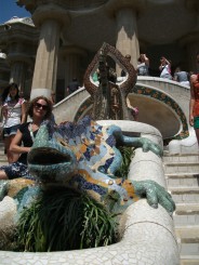 Barcelona-Parc Guell, vestitul balaur multicolor