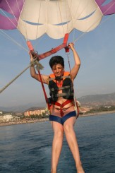 Paraşute şi paraşutiste - Konakli (Turcia)