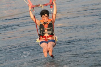 Paraşute şi paraşutiste - Konakli (Turcia)