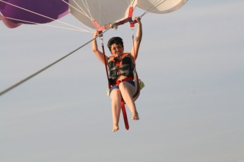 Paraşute şi paraşutiste - Konakli (Turcia)