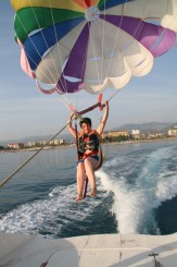 Paraşute şi paraşutiste - Konakli (Turcia)