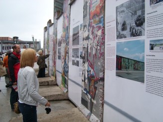 Fragmente din Zidul Berlinului (Berliner Mauer) - Berlin